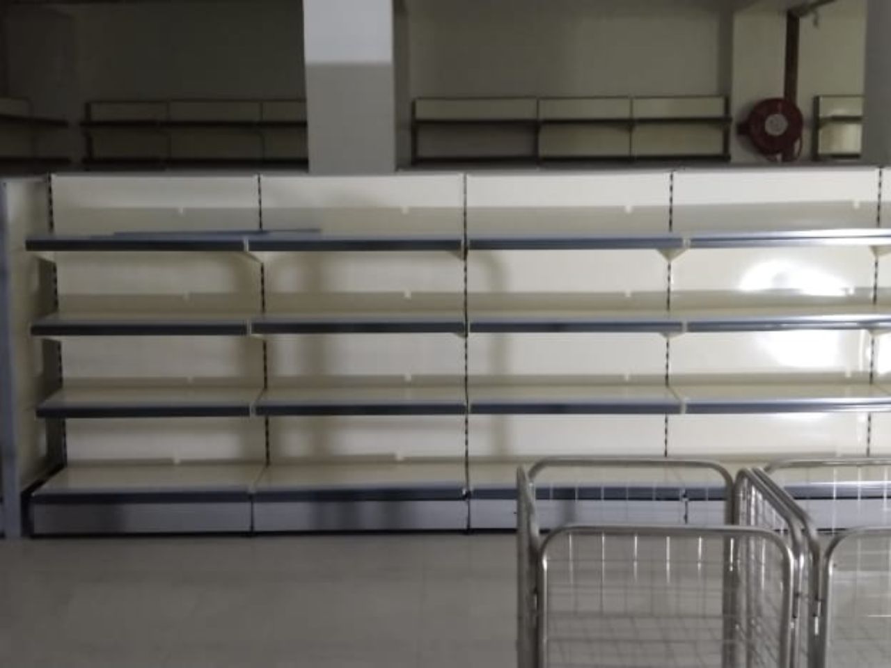 305671317_display racks (23).jpg